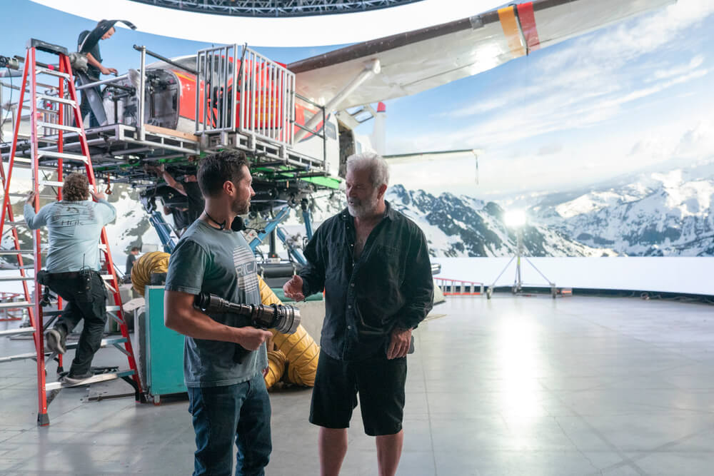Behind the scenes of 'Flight Risk'